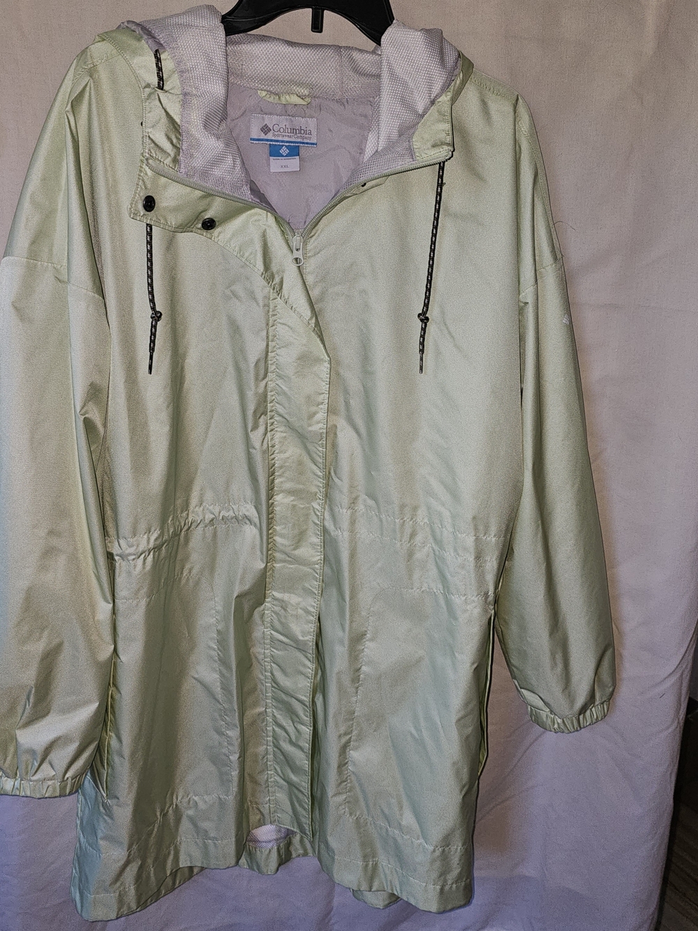 Columbia Women's Light Green Hooded Rain Jacket